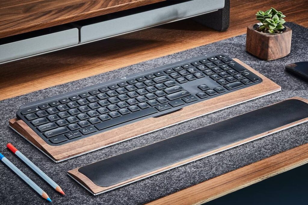 レビュー】Grovemade Wood MX KEYS Keyboard Tray | コモバ